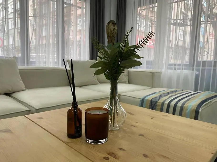 Renovated 2Br Apartment Near Metro Istanbul Turkey